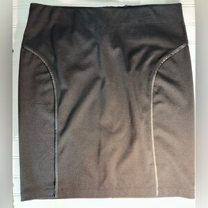 Max Studio Women's Size Large Stretchy Black Skirt Length 21" New With Tags